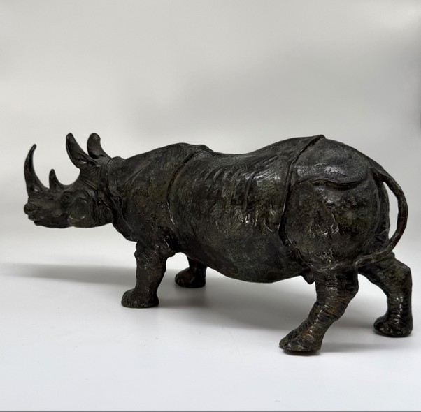 Антикварная скульптура «Носорог»