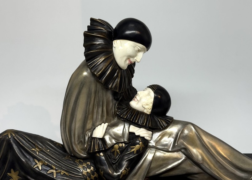 Antique sculptural composition "Endless History"