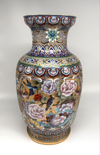 Antique vase "Flowers and Birds"