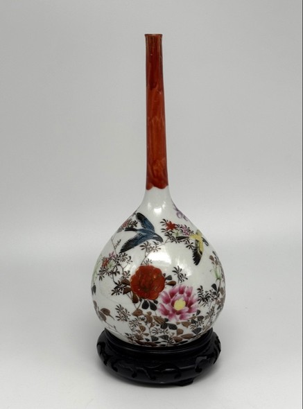 Antique vase
Kutani, Japan