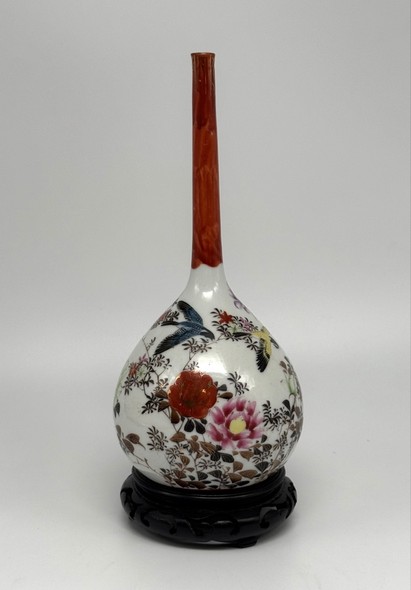 Antique vase
Kutani, Japan