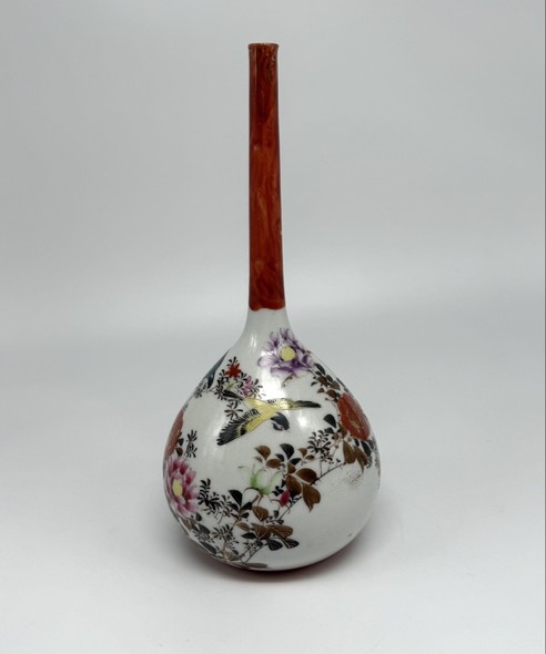 Antique vase
Kutani, Japan