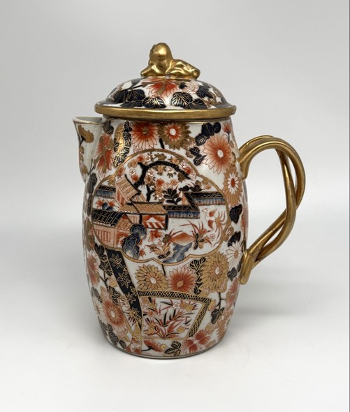 Антикварный чайник
в стиле Имари