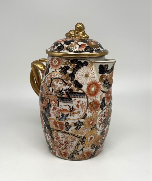 Антикварный чайник
в стиле Имари