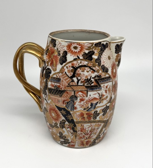 Антикварный чайник
в стиле Имари