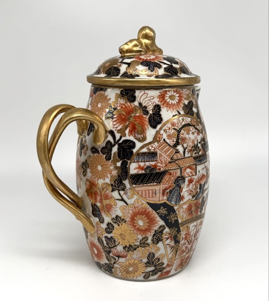 Антикварный чайник
в стиле Имари