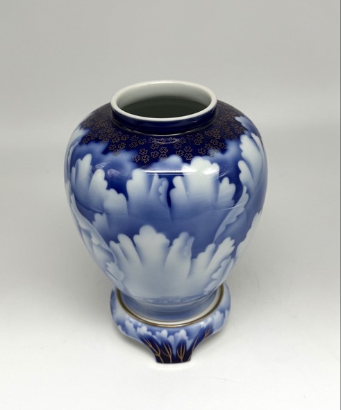 Vintage vase
Fukugawa, Japan