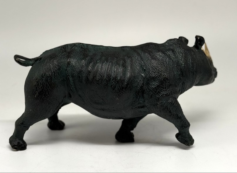 sculpture "Rhinoceros"