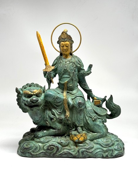 Paired sculptures of "Bodhisattvas"/
"Manjushri and Samantabhadri"