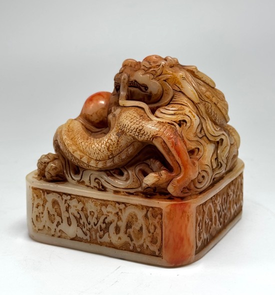 Vintage sculpture
"Dragon and Pearl"