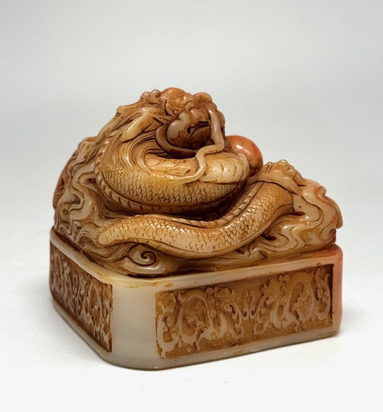 Vintage sculpture
"Dragon and Pearl"