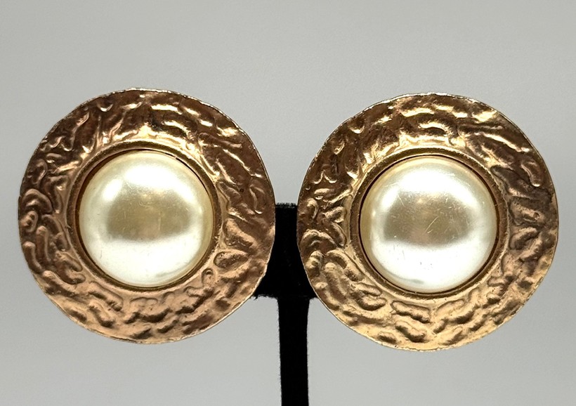 Vintage clip-on earrings