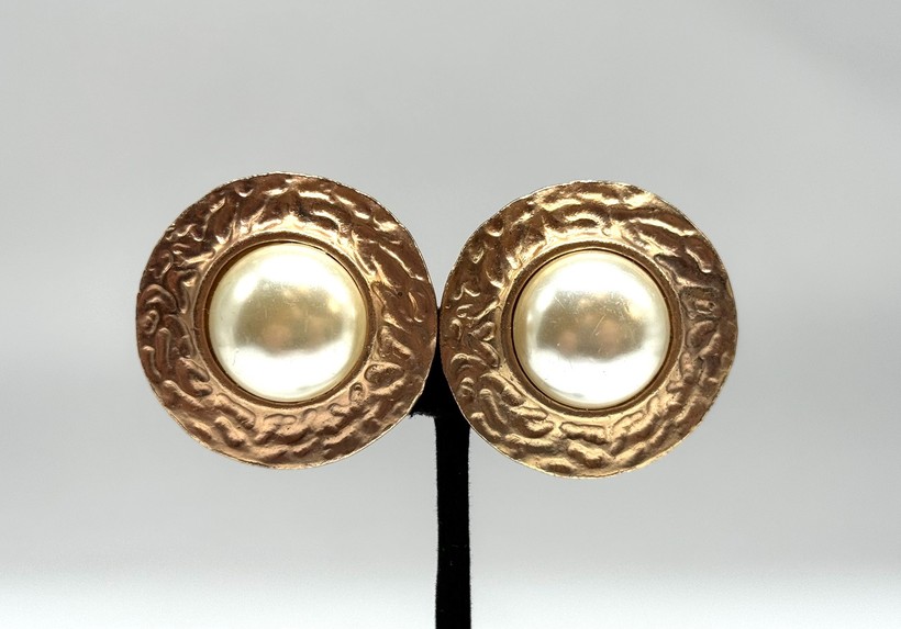 Vintage clip-on earrings