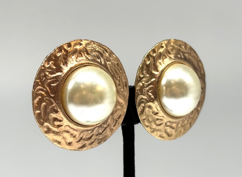 Vintage clip-on earrings