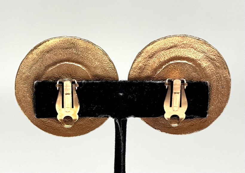 Vintage clip-on earrings