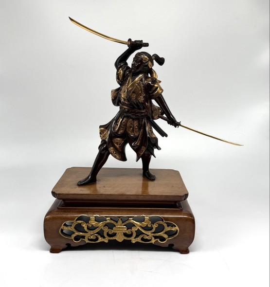 Okimono "Samurai with swords"