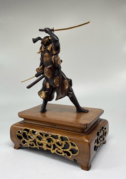 Okimono "Samurai with swords"