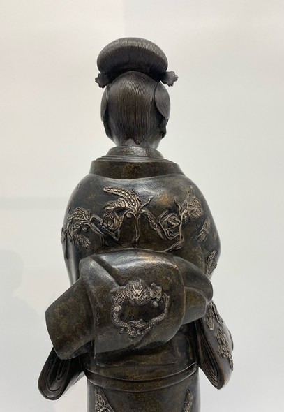 Vintage sculpture
"Geisha", Asia
