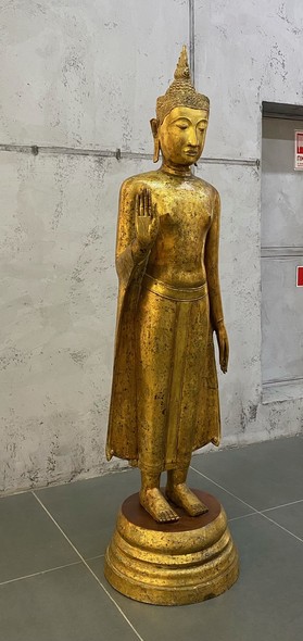 Vintage sculpture
"Standing Buddha"