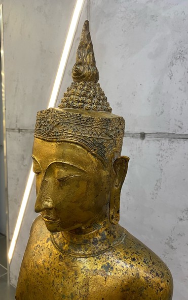 Vintage sculpture
"Standing Buddha"