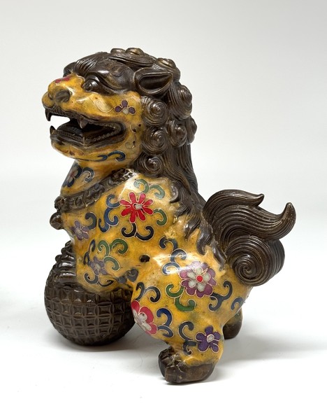 Vintage paired sculptures "Dogs of Fo"