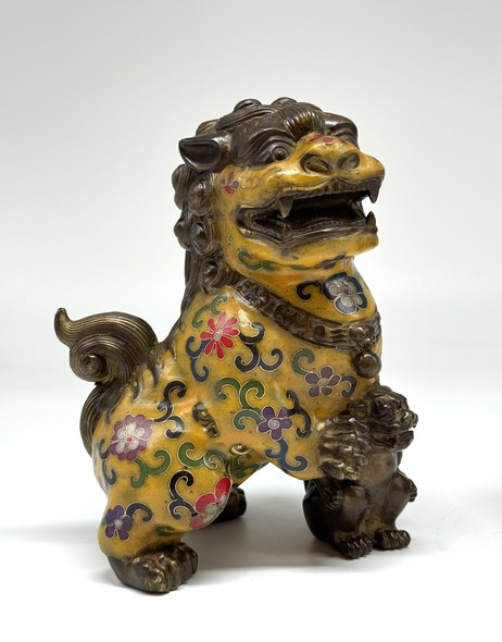 Vintage paired sculptures "Dogs of Fo"
