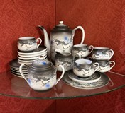 Antique service "Dragon", Kutani