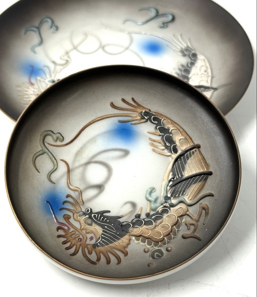 Antique service "Dragon", Kutani