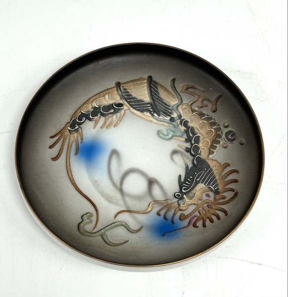 Antique service "Dragon", Kutani