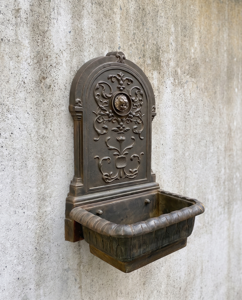 Antique fountain
"Lion"