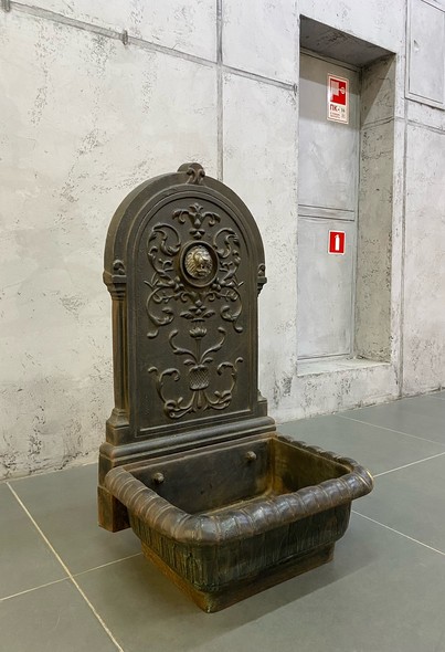 Antique fountain
"Lion"