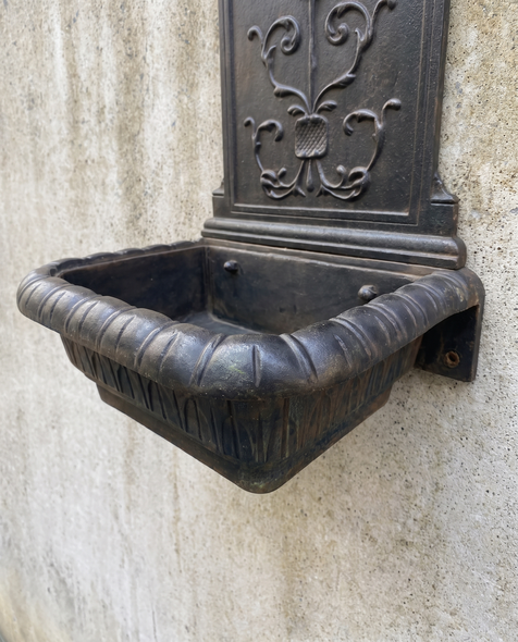 Antique fountain
"Lion"