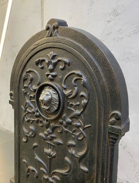 Antique fountain
"Lion"