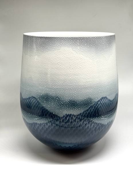 Large vintage vase
"Winter Forest", Fujii Xiumei
