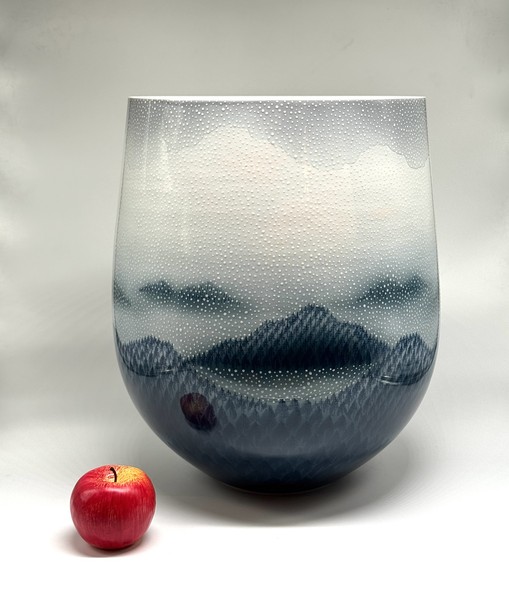 Large vintage vase
"Winter Forest", Fujii Xiumei