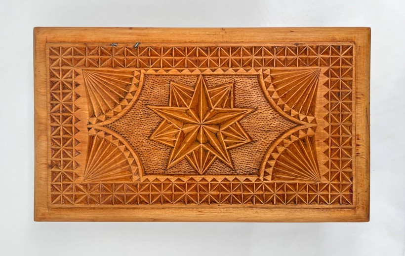Antique box,
Abramtsevo workshop