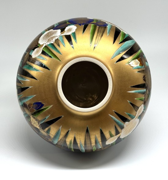 Vintage vase "Irises"
Kutani, Japan