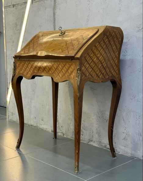 Antique bureau