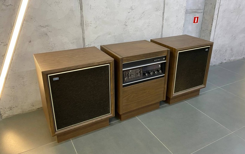 Vintage Boston stereo system