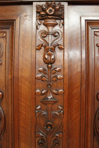 Антикварный шкаф для кабинета в стиле Генрих II, Европа 19 век