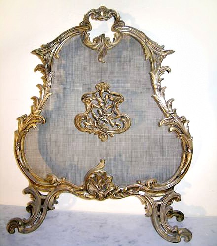 Экран для камина старинный, антикварный из бронзы. Франция, XIX век.