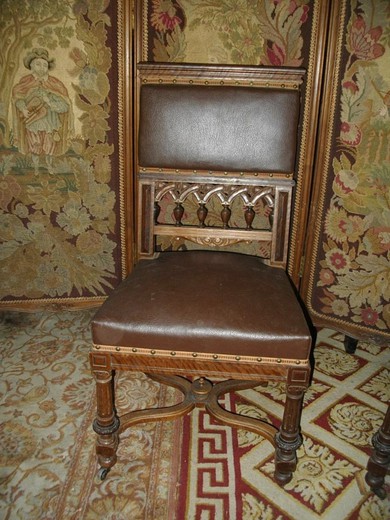 винтажные неоготические стулья из ореха, 19 век