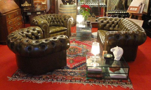 старинная мебель - салон из кожи честерфилд, 20 век