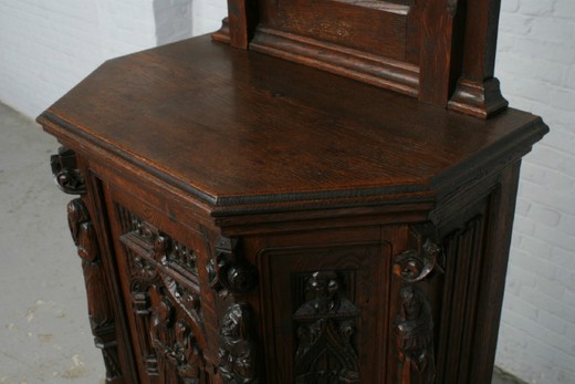 антикварный кабинет в стиле готика, резной дуб, 19 век