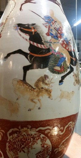 антикварная ваза из японского фарфора XIX век