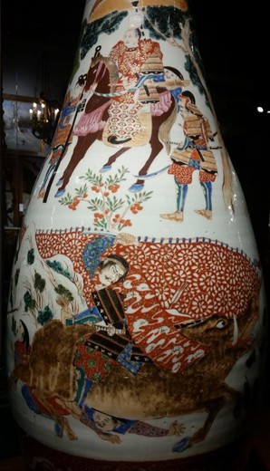 старинная фарфоровая ваза имари япония XIX век