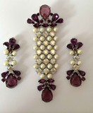 Elsa Schiaparelli  Set: Brooch- pendant and earrings "Door Knock"