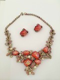 Elsa Schiaparelli red Set: Necklace and clips