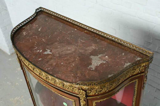 винтажная витрина в стиле людовик 14 из розового дерева и бронзы