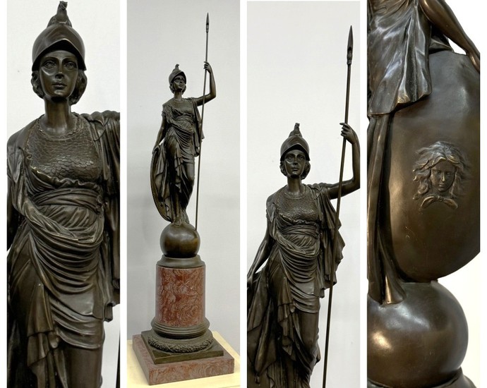 Афина Победительница: многослойность символа